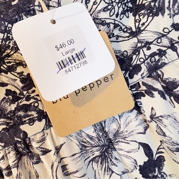 NWT Blu Pepper Linen Embroidered Floral Cottagecore Sleeveless Top Boho Coastal - Picture 3 of 5